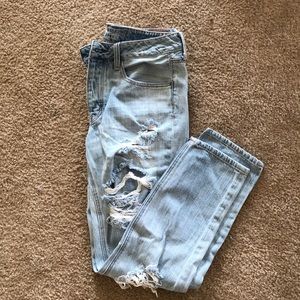 AE Tomgirl Jeans